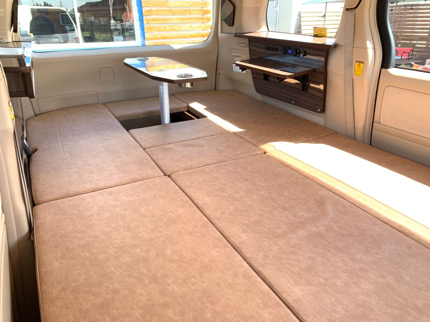 LINE_ALBUM_アルファードAキャン外装写真です。_210920_74