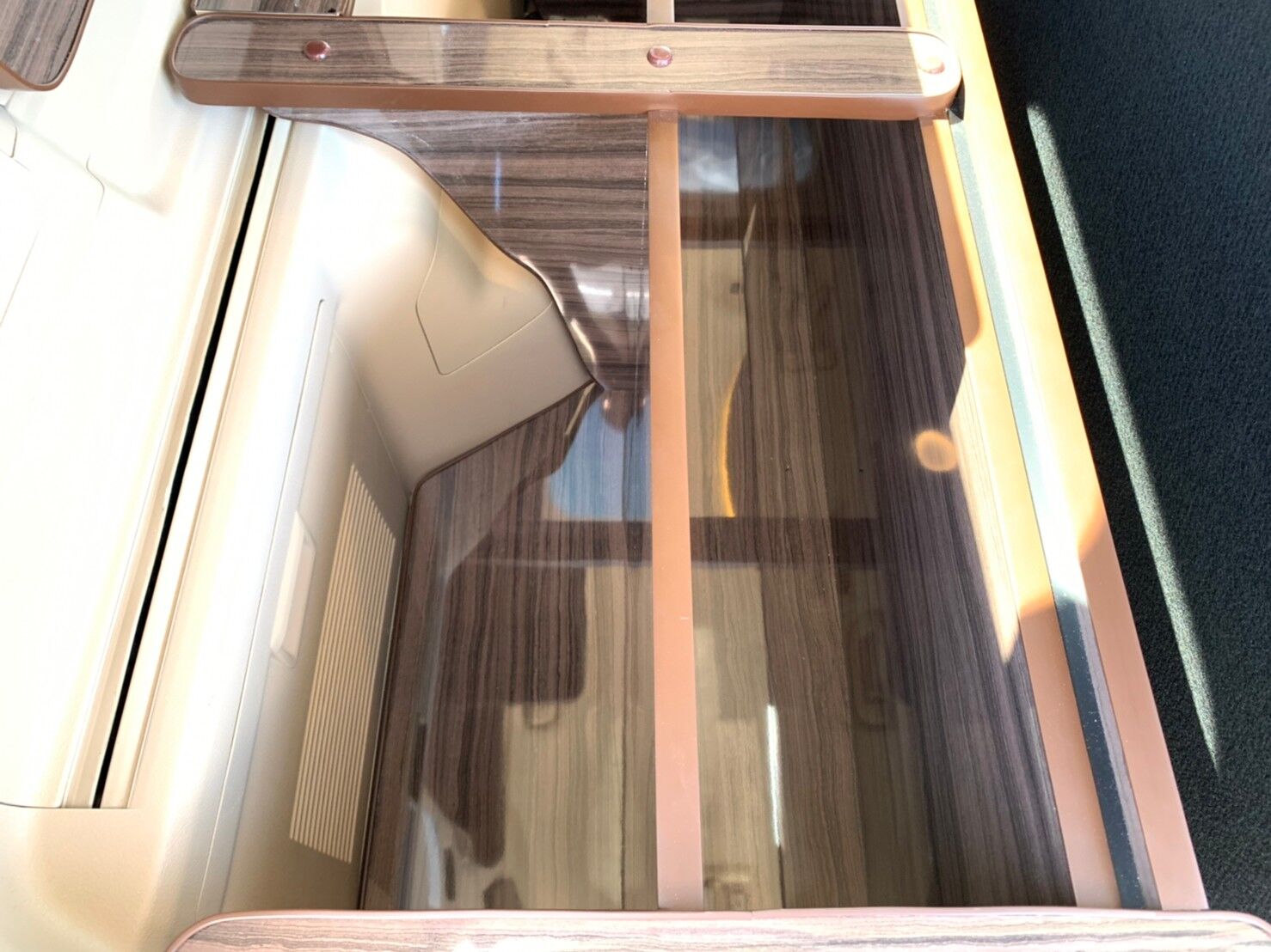 LINE_ALBUM_アルファードAキャン外装写真です。_210920_83